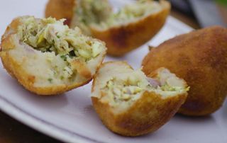 préparation coxinhas brésiliennes