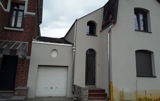 garage entre 2 maisons