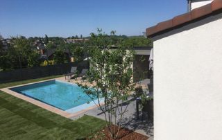 maison  avec piscine extérieure