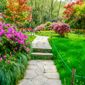 chemin dans un jardin