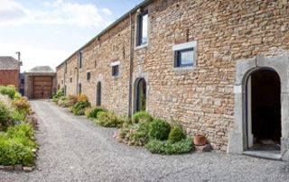 LA FERME AUX CHIENS – La Bruyère