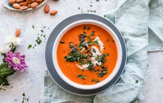 soupe de légumes rouges